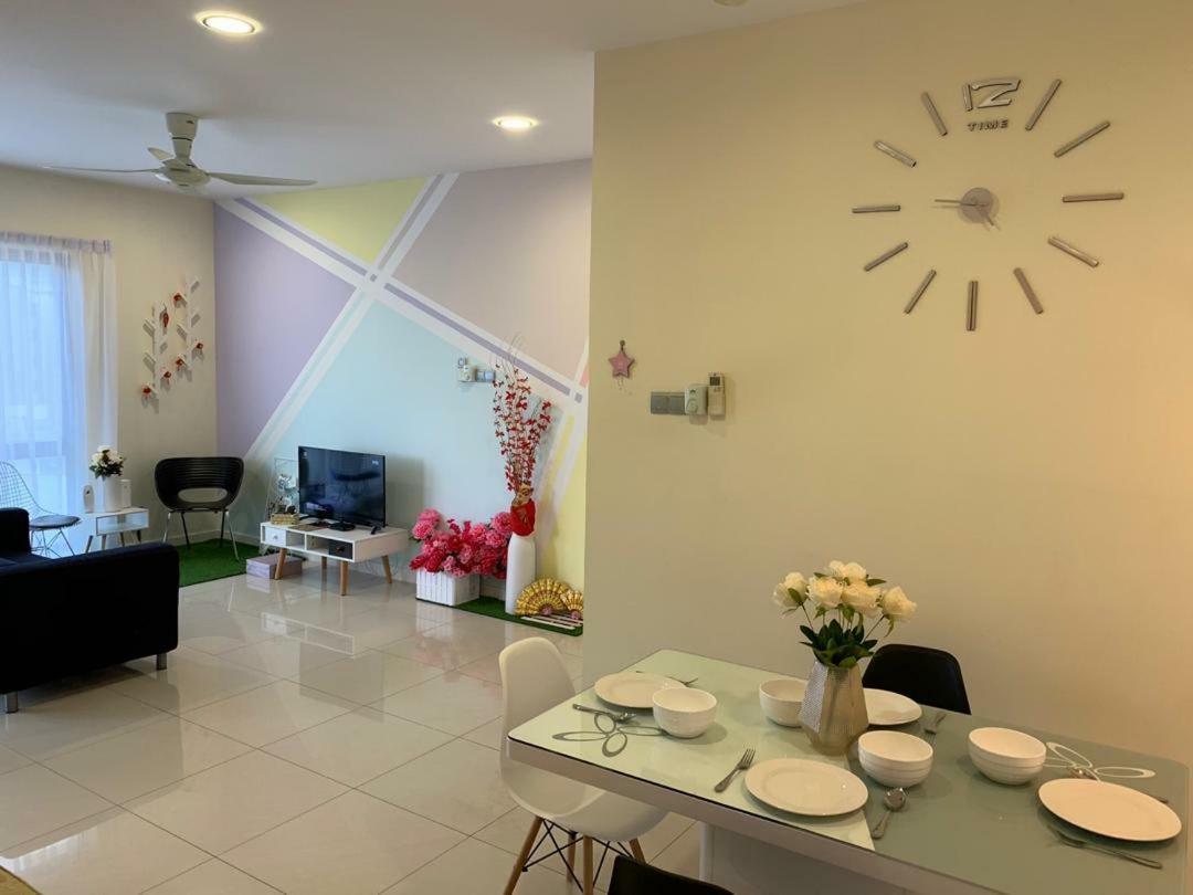 Sam 13 - Samantha Lovely Homestay The Loft Imago * Kota Kinabalu